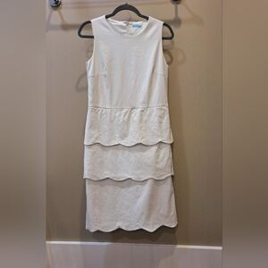 J. McLaughlin Tiered Layered Scalloped Hem Sleeveless Sheath Dress Size 10 White